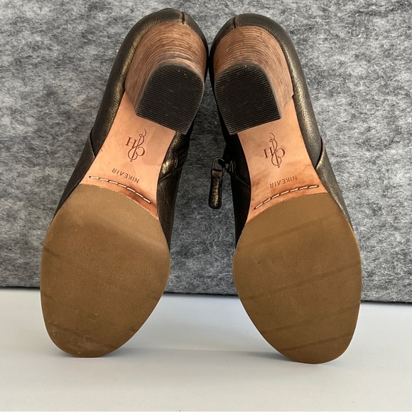 COLE HAAN Nike Air 6.5B Leather Zip Ankle Booties Cassidy Bronze Gold Metallic - Picture 13 of 16